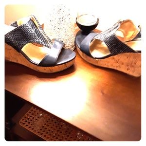 Marc F. Wedges in blue alligator (vegan) pattern.